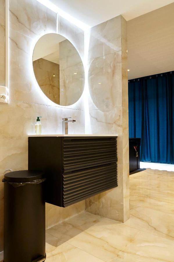 ルーアンGolden Junior - Jacuzziアパートメント エクステリア 写真